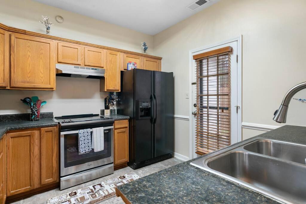 Cozy 4B 2 5B University Home King Beds Jacuzzi Charlotte Exterior foto
