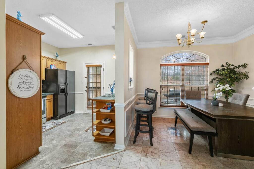 Cozy 4B 2 5B University Home King Beds Jacuzzi Charlotte Exterior foto
